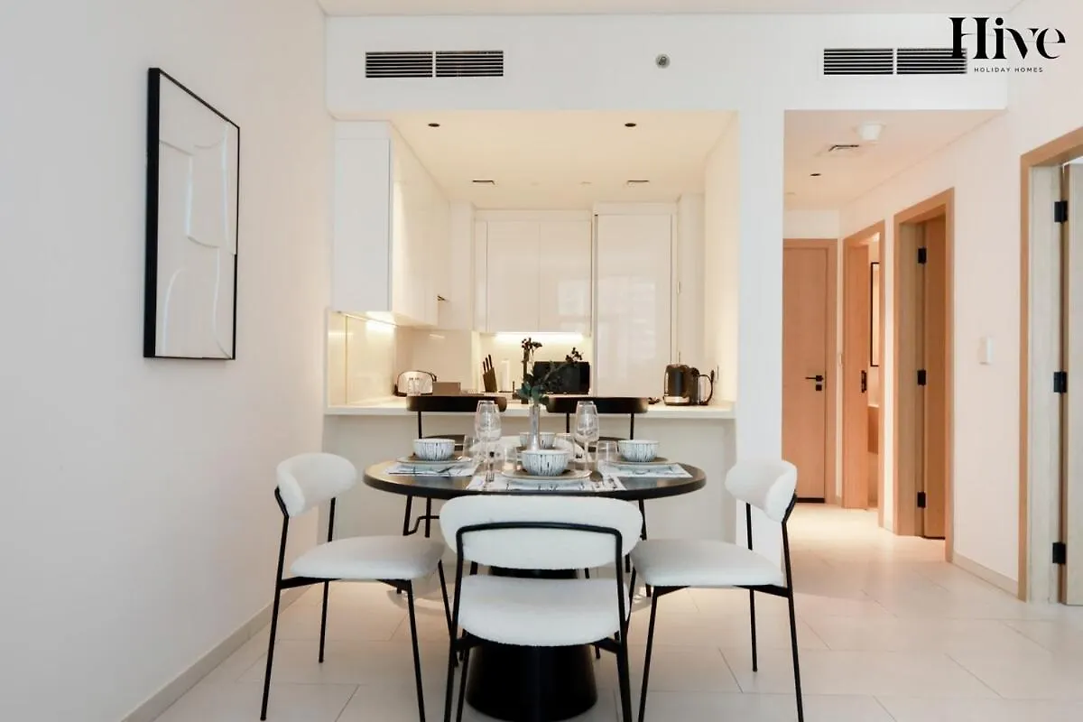 Elegant 1 Bed With Burj Khalifa Views Apartment Dubai