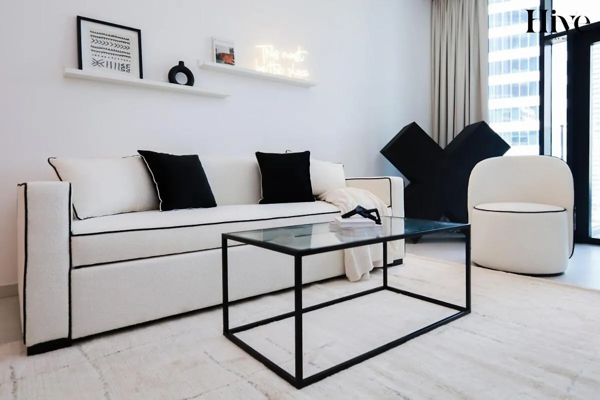 Elegant 1 Bed With Burj Khalifa Views Apartment Dubai