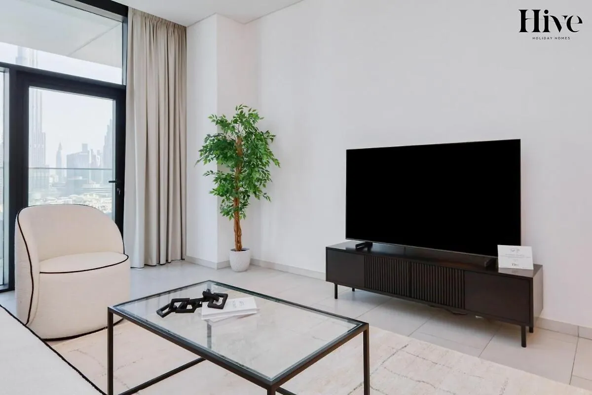 Elegant 1 Bed With Burj Khalifa Views Apartment Dubai